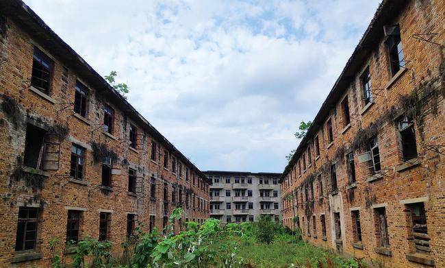 旧址改造成酒厂,这个军工厂名为原国营风华机器厂,工厂代号为3531