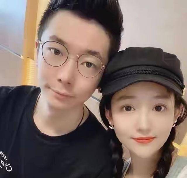 女网红鸡飞蛋打,"不讲武德"的下场,都不太好_项思醒_父母_感情