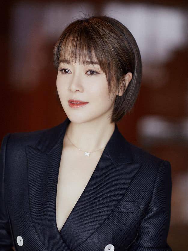 被左小青100斤身材惊艳到了!