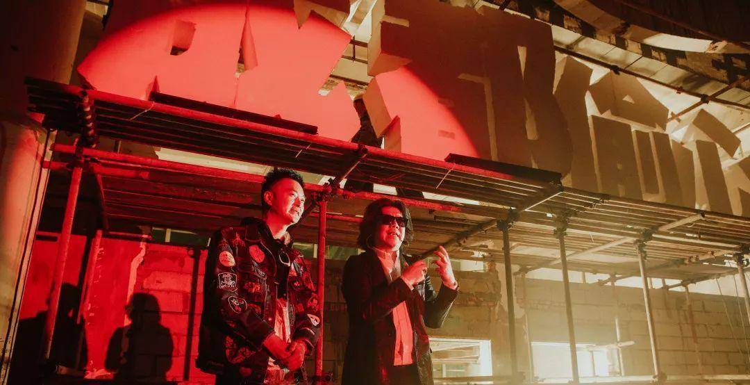 「成都偷心」揭开一场蛮荒浪漫式的浸没戏剧探索_表演_生活_发布会