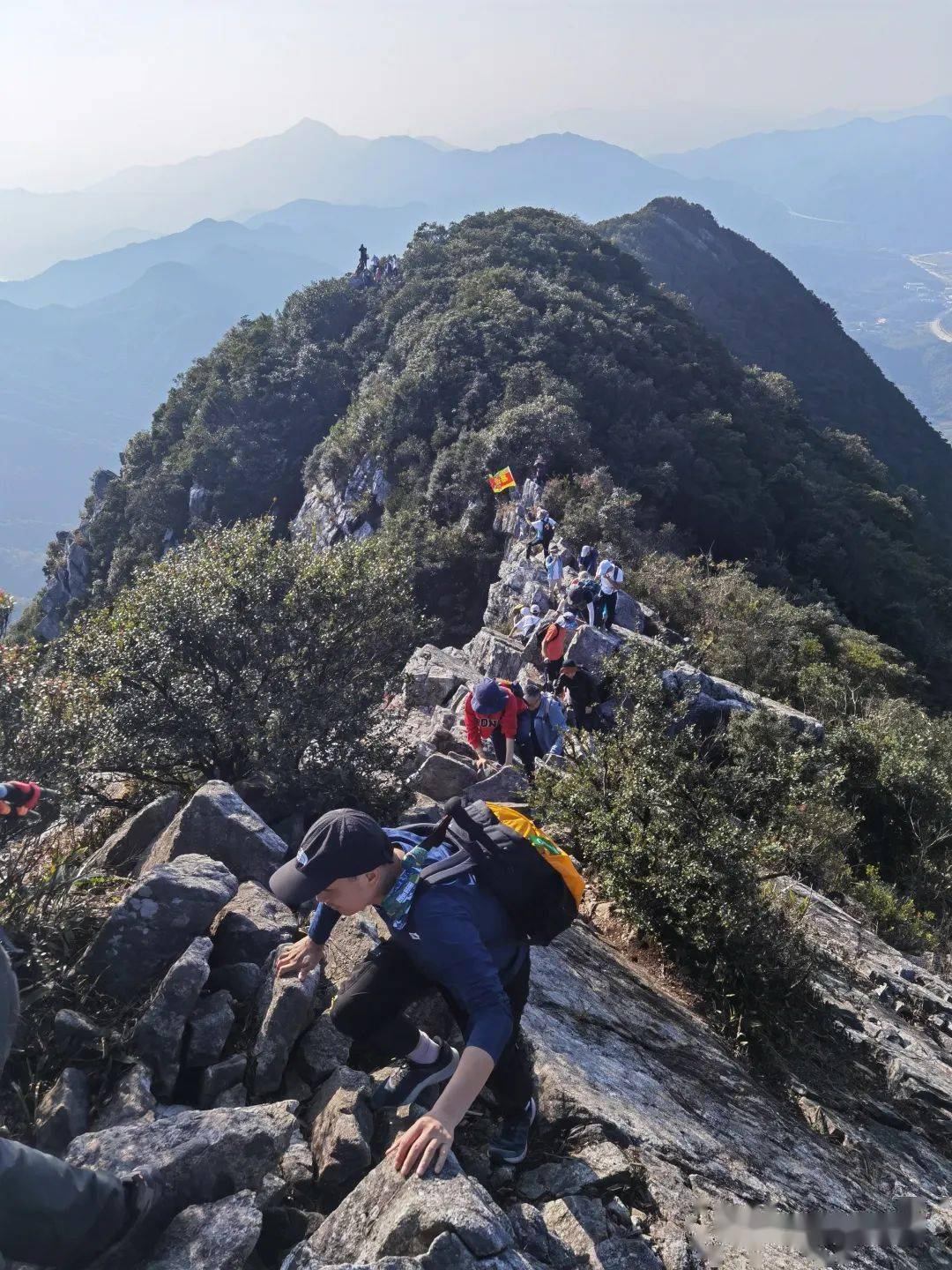 排牙山大环穿越,休闲组三地乐游_山脊_上山_大鹏