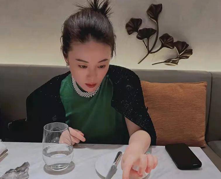 段奕宏:娶小师妹王瑾,49岁无儿无女,如今他还好吗?_爸爸_结果_芒果