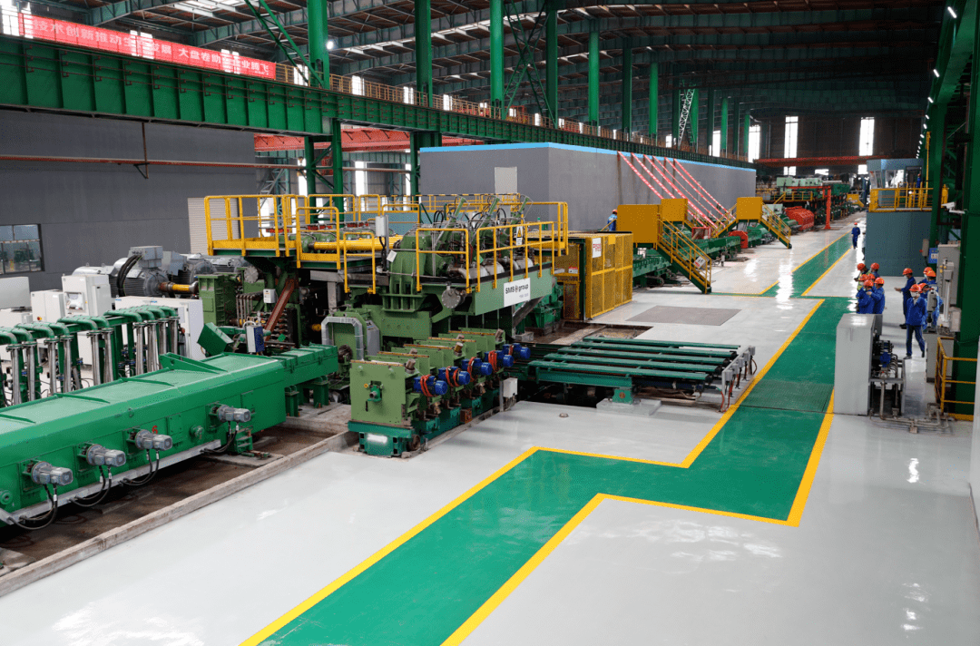 车间位于中天特钢八轧厂,具体包括上料区域,加热炉区域,轧制区域,成品