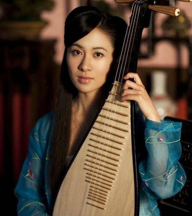 弹琴的古装美人,刘亦菲美哭了,祖贤最惊艳,心如的紫薇最经典!