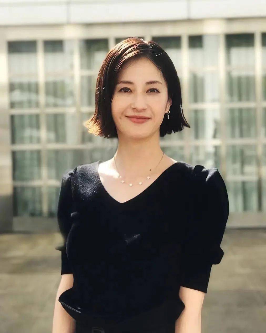 导演劣迹斑斑,害她电影被雪藏……_松本若_英雄_娱乐