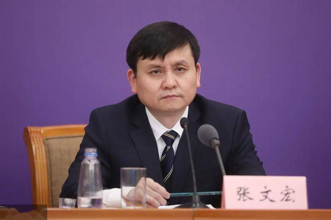 张文宏:建议老年人这一个月不要去跳广场舞,搓麻将_口罩_全民_疫情