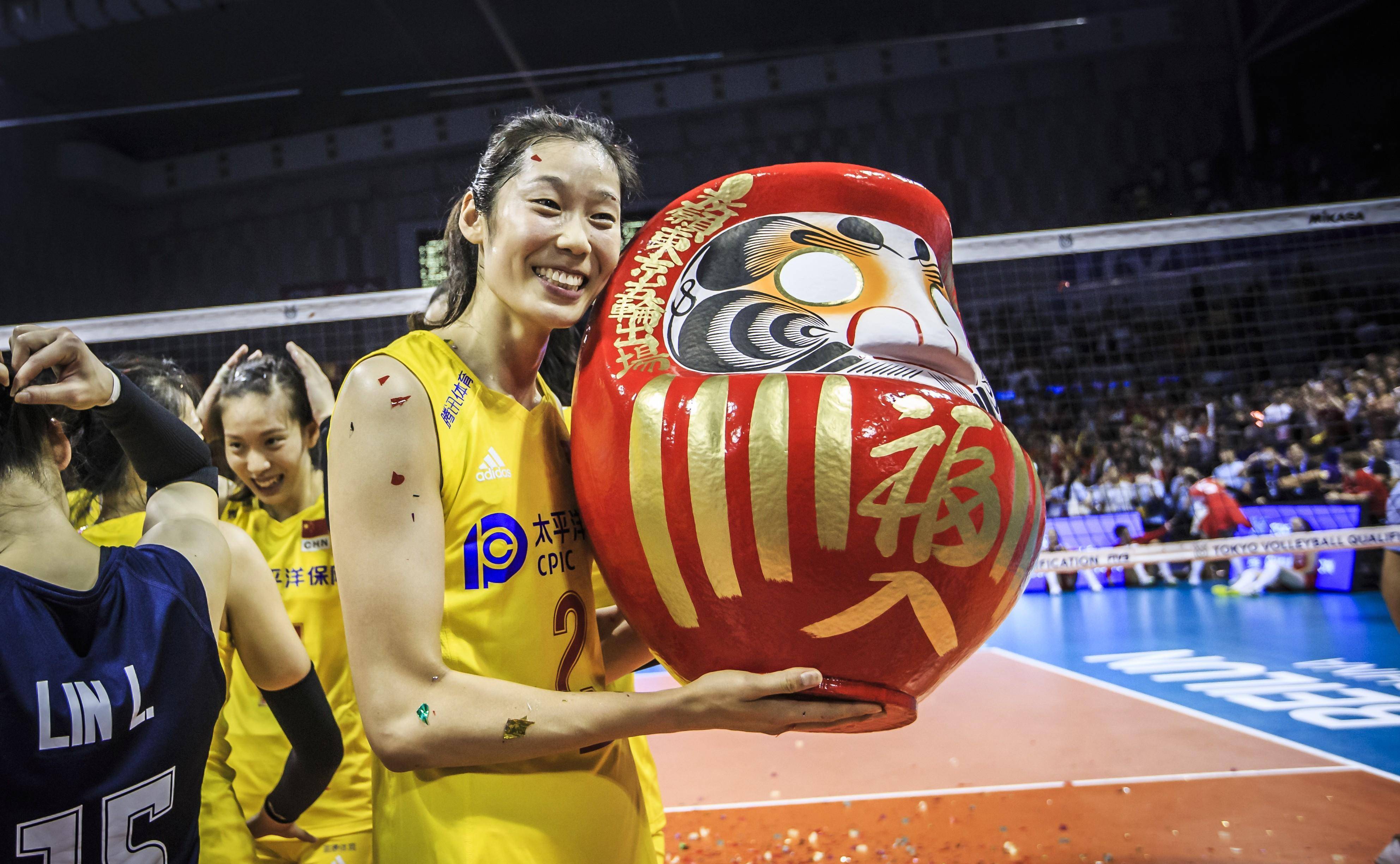 女排队长朱婷,50个奖项加身,因何25岁能够成为世界排坛第一人?