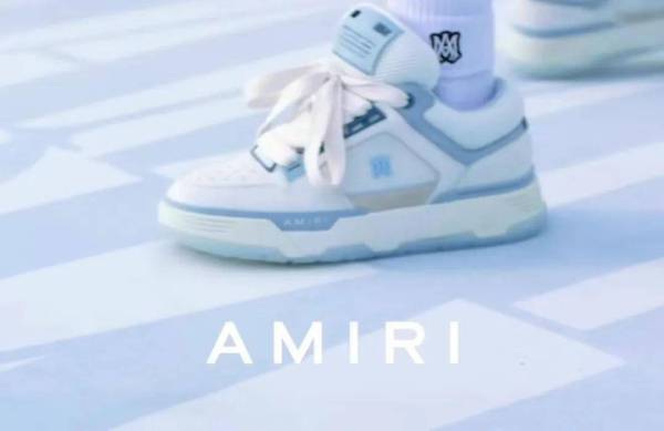osiris面包鞋（Amiri面包鞋今日开启发售，骨头鞋后又一款爆款诞生？）