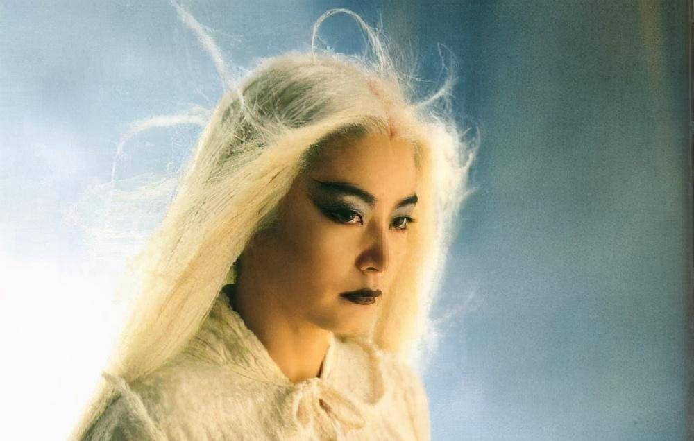 那年张国荣37，林青霞39，拍出了不可超越的《白发魔女传》_搜狐网