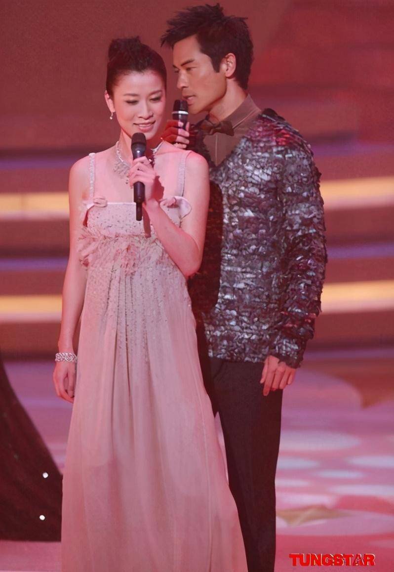 "八爷"郑嘉颖:纵横情场20载5年追6女,娶白富美三年抱俩娃_恋情_剧中
