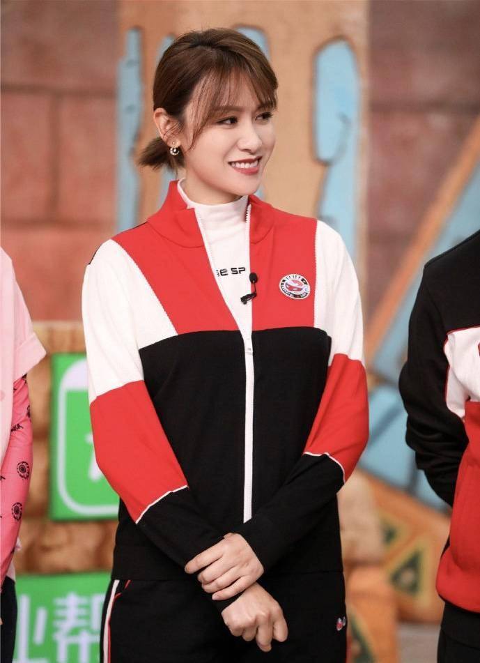 看了田亮叶一茜合体的那期综艺,我又相信爱情了!_威尼斯_狂欢节_服饰