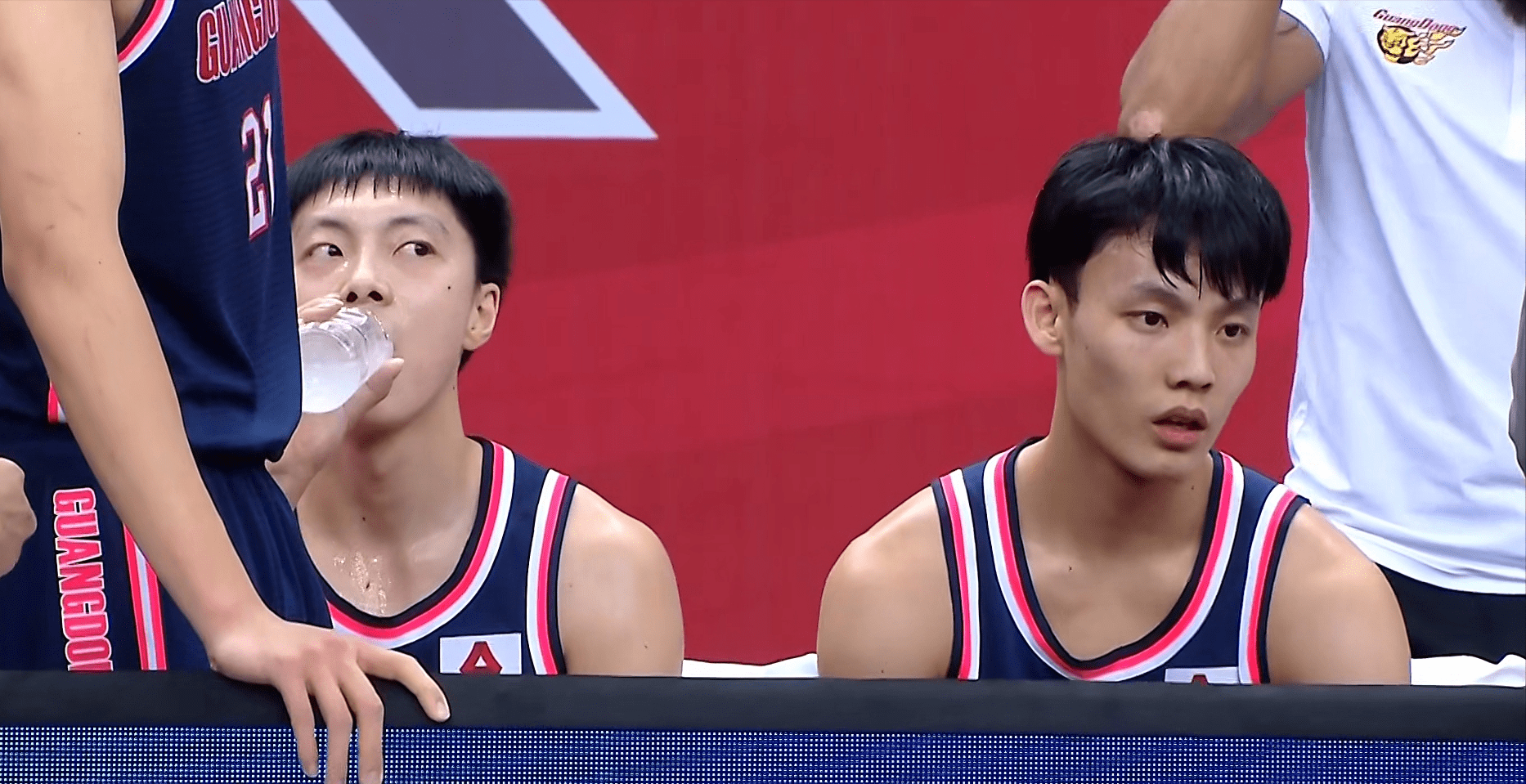 辽篮双子星黯然失色,杨鸣被杜锋上课,未来仍需调整_赵继伟_比赛_艾伦