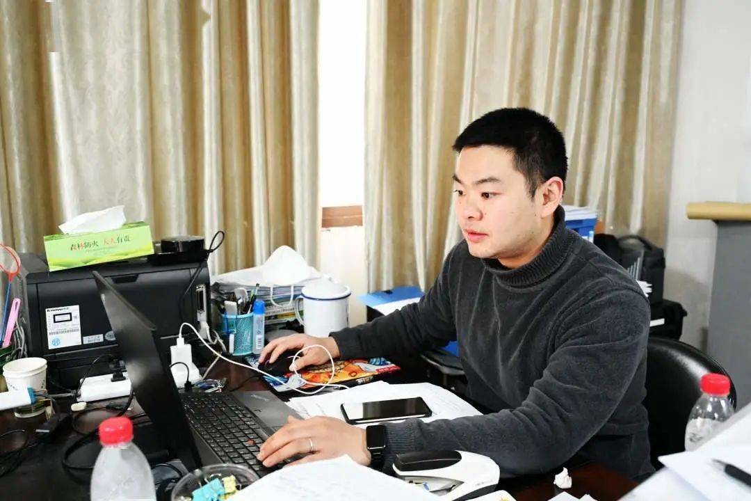 州人大代表风采 | 冯一帆:倾心守护,促进人与自然和谐共生_工作_自然