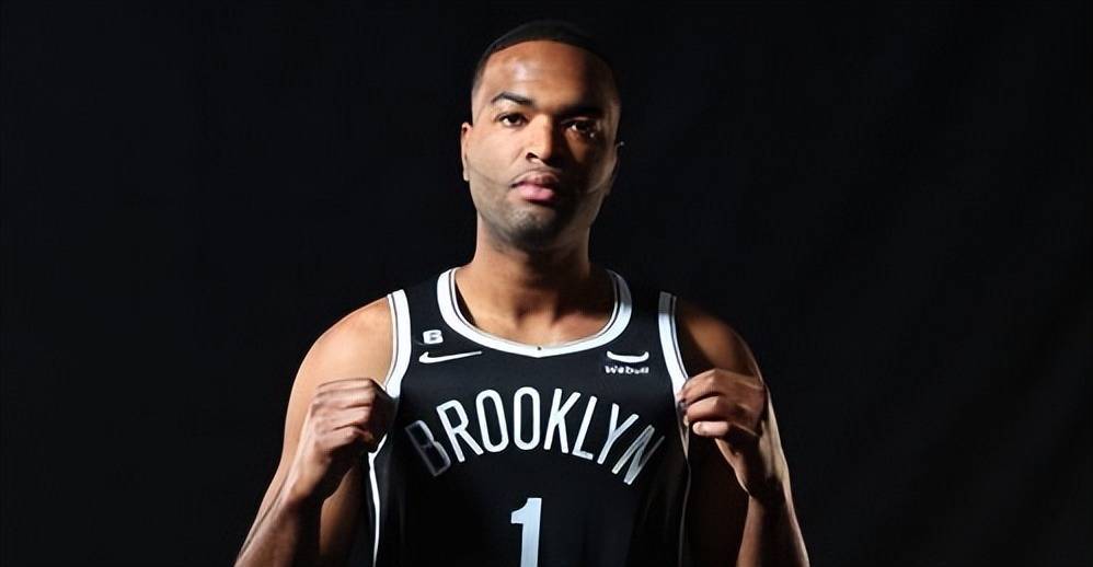 18分钟12分4板3助攻,篮网白菜价签下他,他是球队的大腿_沃伦_比赛