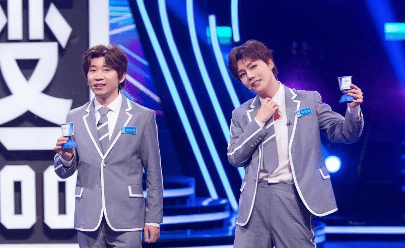 刘维再模仿蔡徐坤被网友调侃,本尊下场回应,路人:更像范丞丞_刘维和