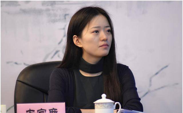 诗词大会冠军陈更:北大读博7年未能毕业,是名气"害"了她吗?