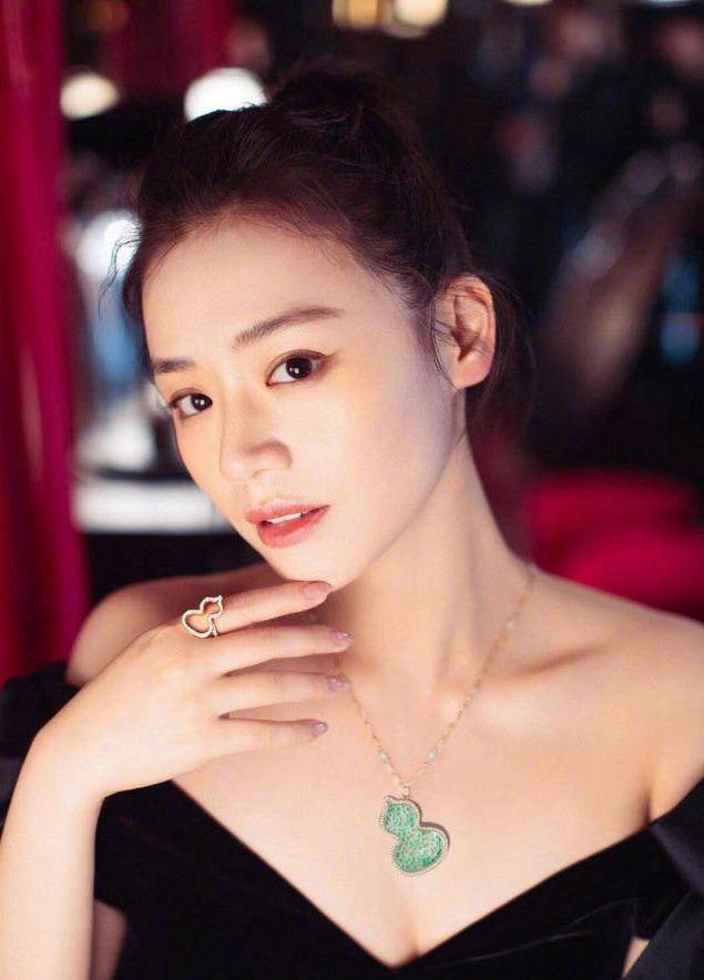 马思纯,这次你胖对了!_邓伦_时候_时尚