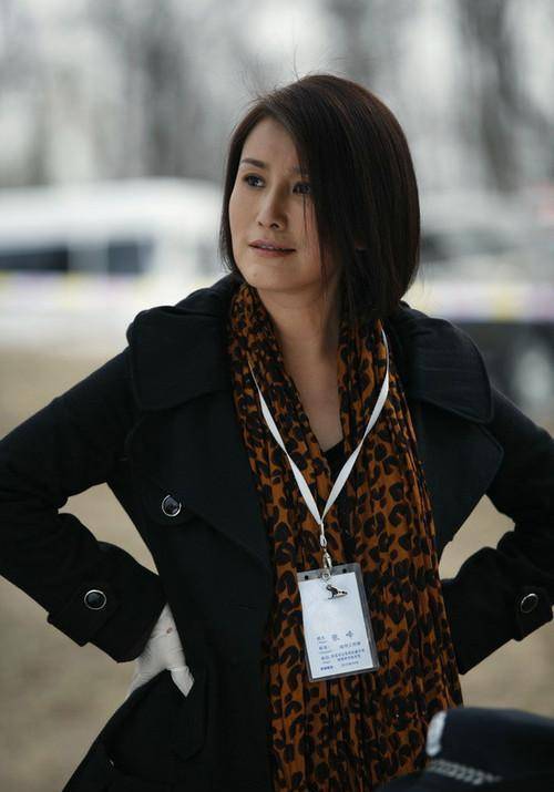 王茜出演过很多的角色,《大宅门》中于占元的妻子苗若珍,《一双绣花鞋