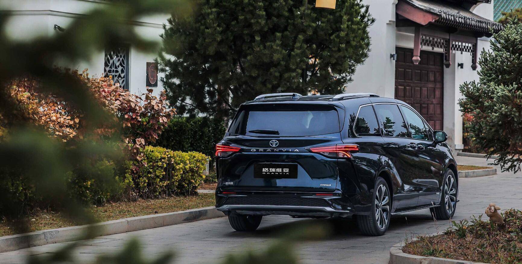 一汽丰田格瑞维亚上市,中大型七座mpv,自带运动套件_搜狐汽车_搜狐网