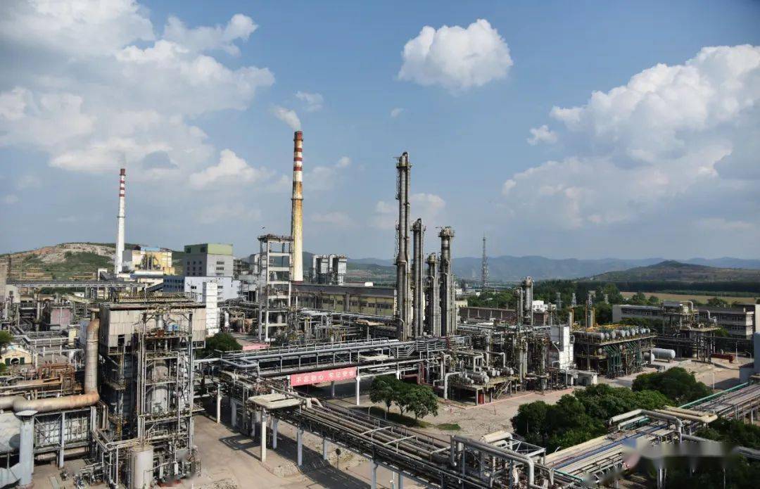 【关注】合成氨厂提前完成全年产氨制氢生产任务_管理_工作_装置