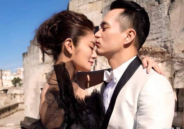 陈荣炼"出事"两个月后,安以轩首次露面,浓妆艳抹疑将复出捞金_洗米