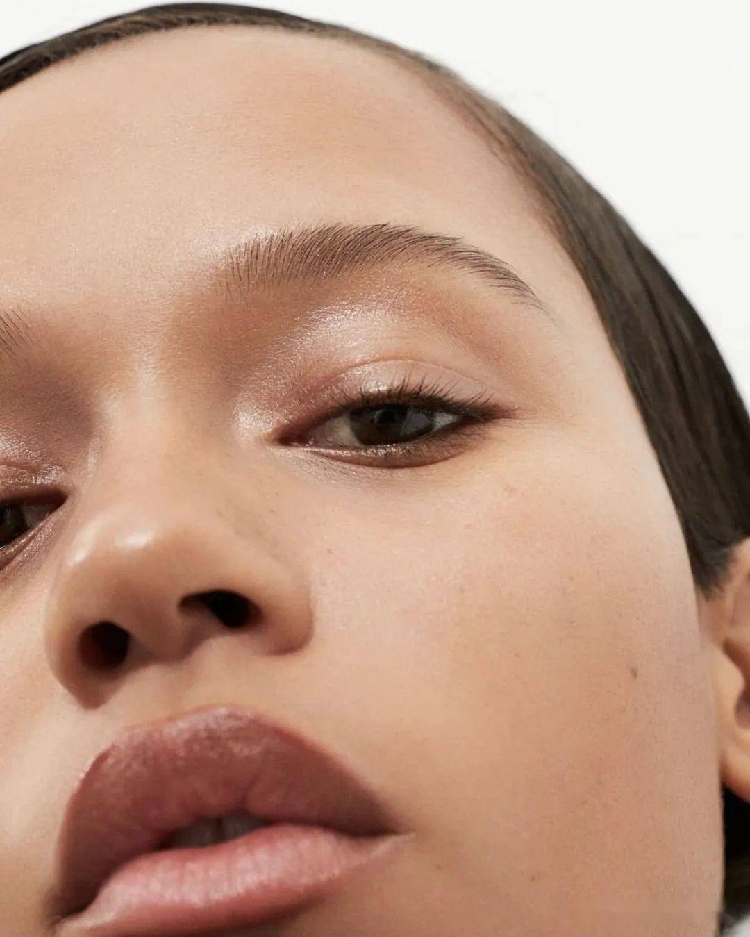 女星泰勒·拉塞尔时尚写真大片,新片《骨及所有》表现亮眼_宣传_杂志