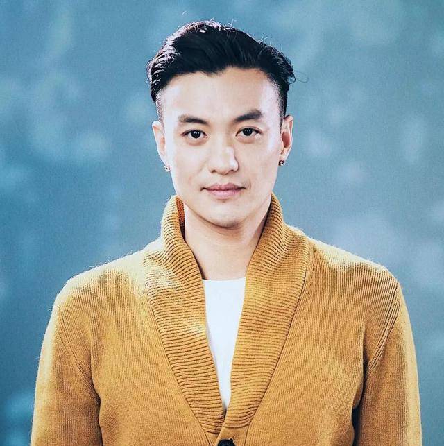 为嫁豪门与相恋五年男友分手,却嫁了一个"假富豪"_周一围_朱丹_刘川