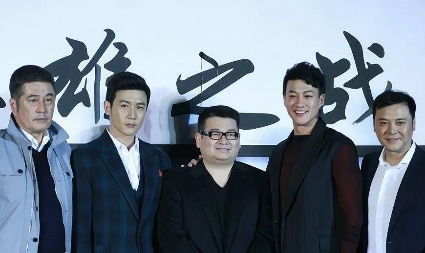 5的谢霆锋同框合影,陆毅身高应该没182_高跟鞋_因为_桂纶镁