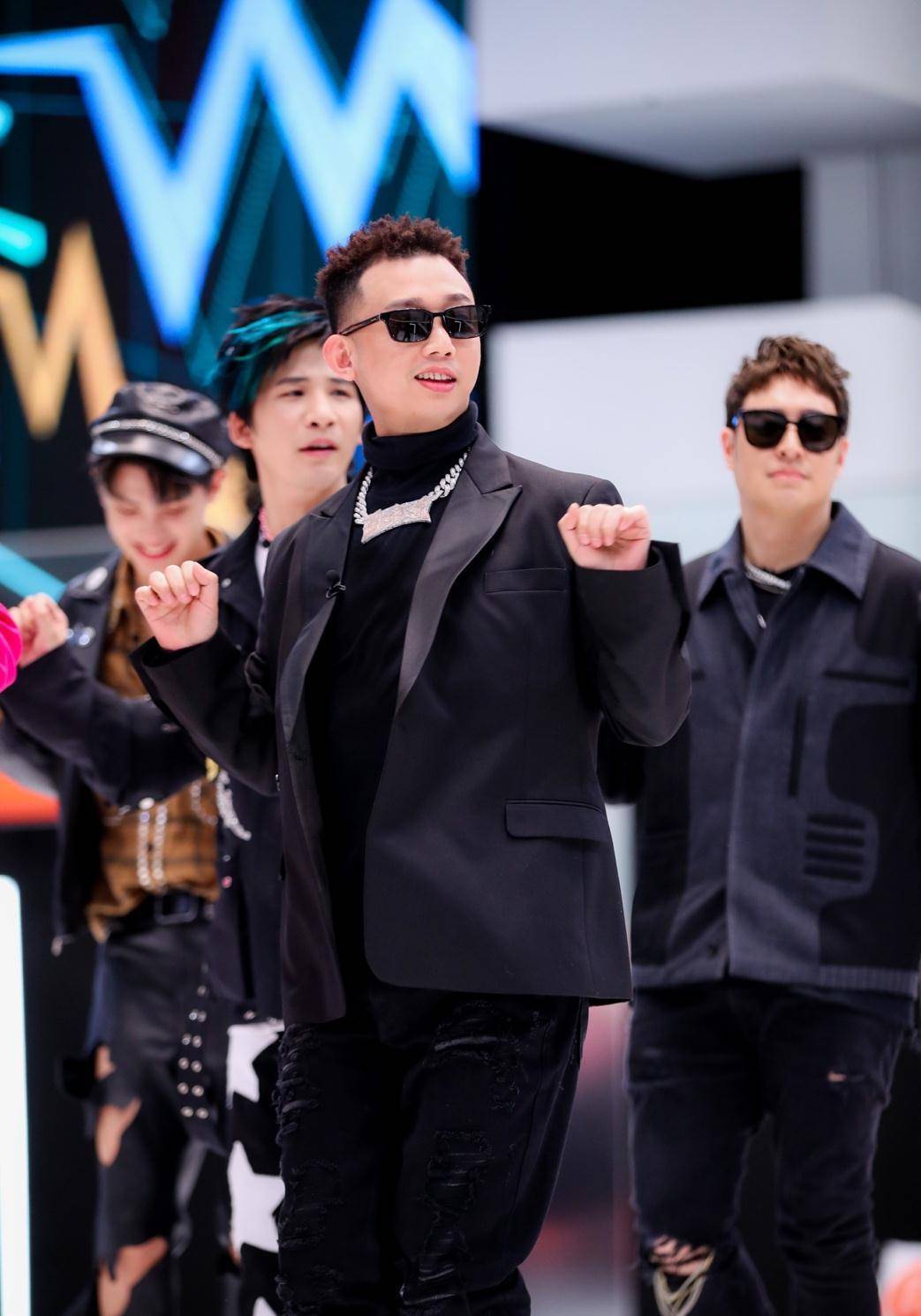 rapper_晚会_硬汉