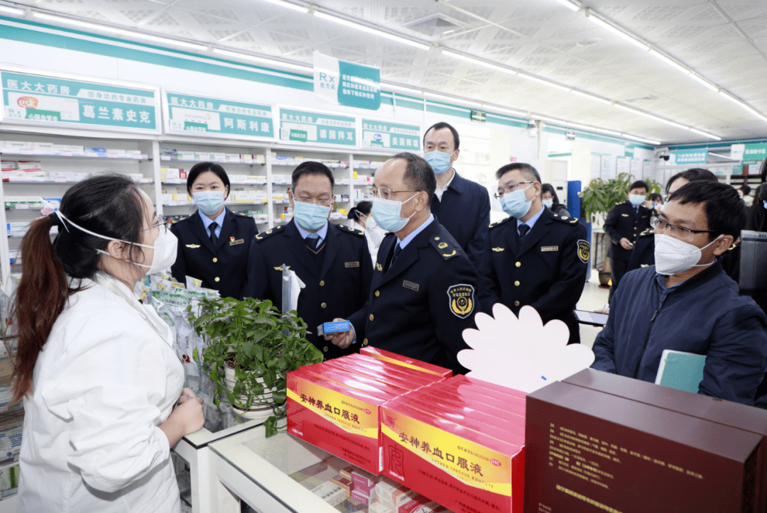 北海:企业24小时不停产 日产乙醇消毒液近30吨今天虽然是周末,但记者