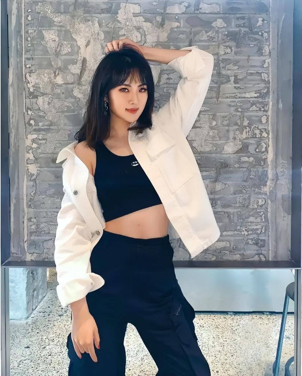 "华为二公主"姚安娜主演影片戛纳获奖遭质疑!