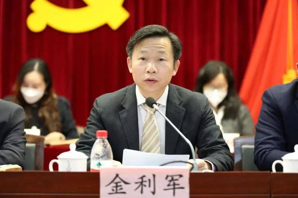 曹路镇第五届党员代表大会第二次会议隆重召开_工作_镇党委_要求