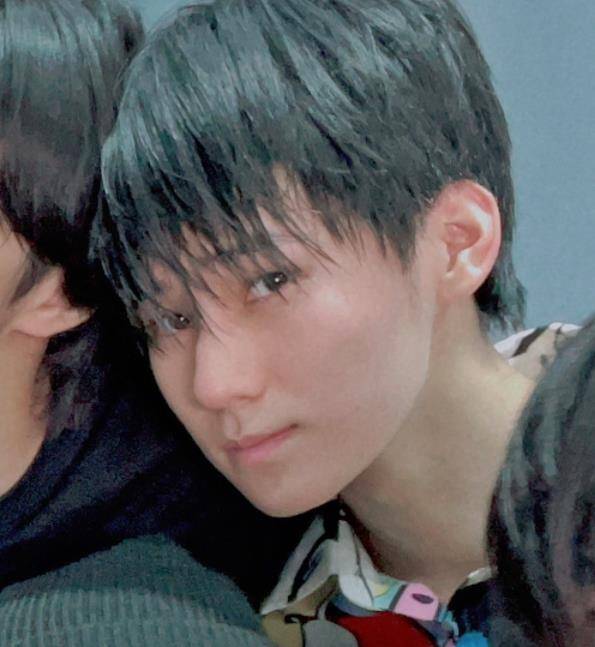 时代少年团自拍素颜照,7位成员同框超有青春感,宋亚轩好奶萌_状态