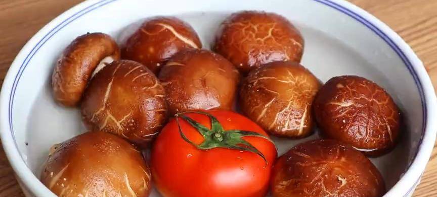 民间有名的假鲍鱼,教你在家做成本不足10元钱,简单解馋百吃不厌_香菇