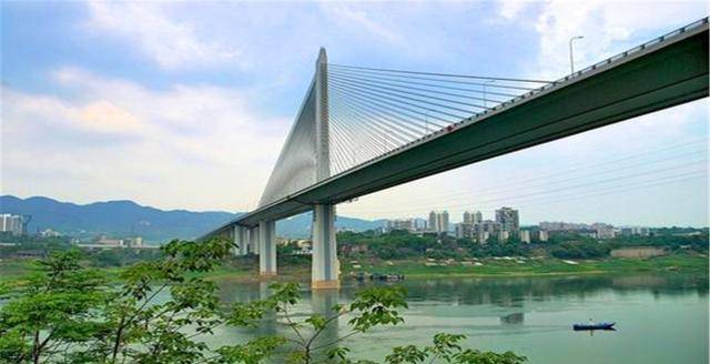 听到小南海长江大桥即将修建的消息,珞璜人民怕是最高兴了,从地理位置