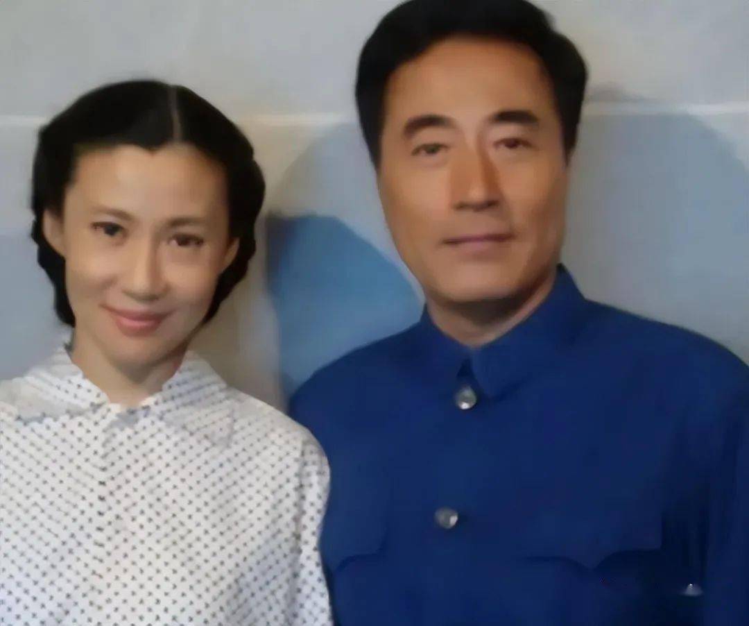 杨立新:娶平凡妻子恩爱38年,儿子杨玏是他骄傲也是心病_王亚民_女士_北京