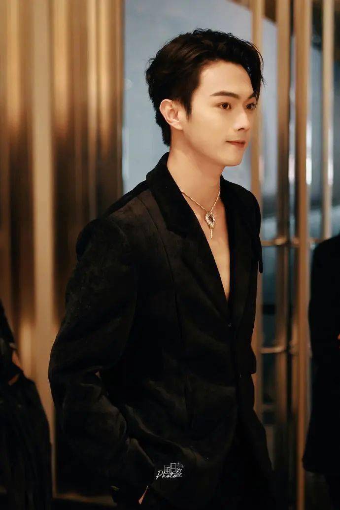 许凯_女友_大金