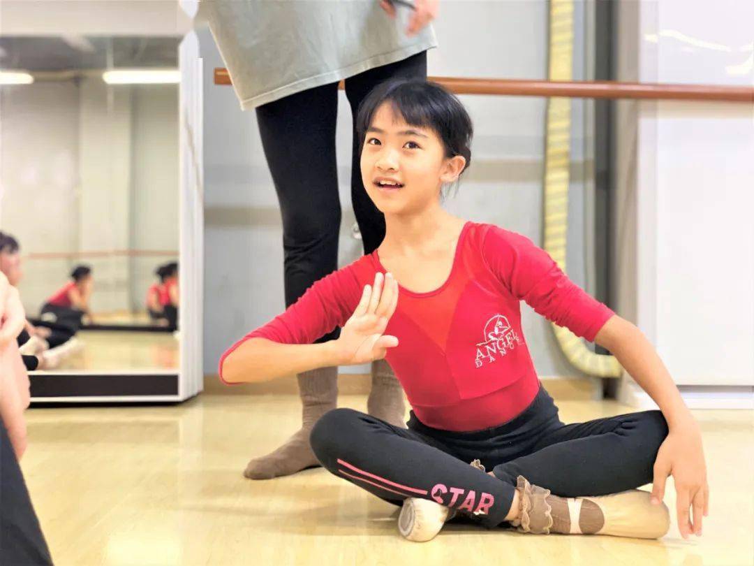 【封面人物】"小辣椒"梁雨桐:梦想成为一名优秀小主持人!