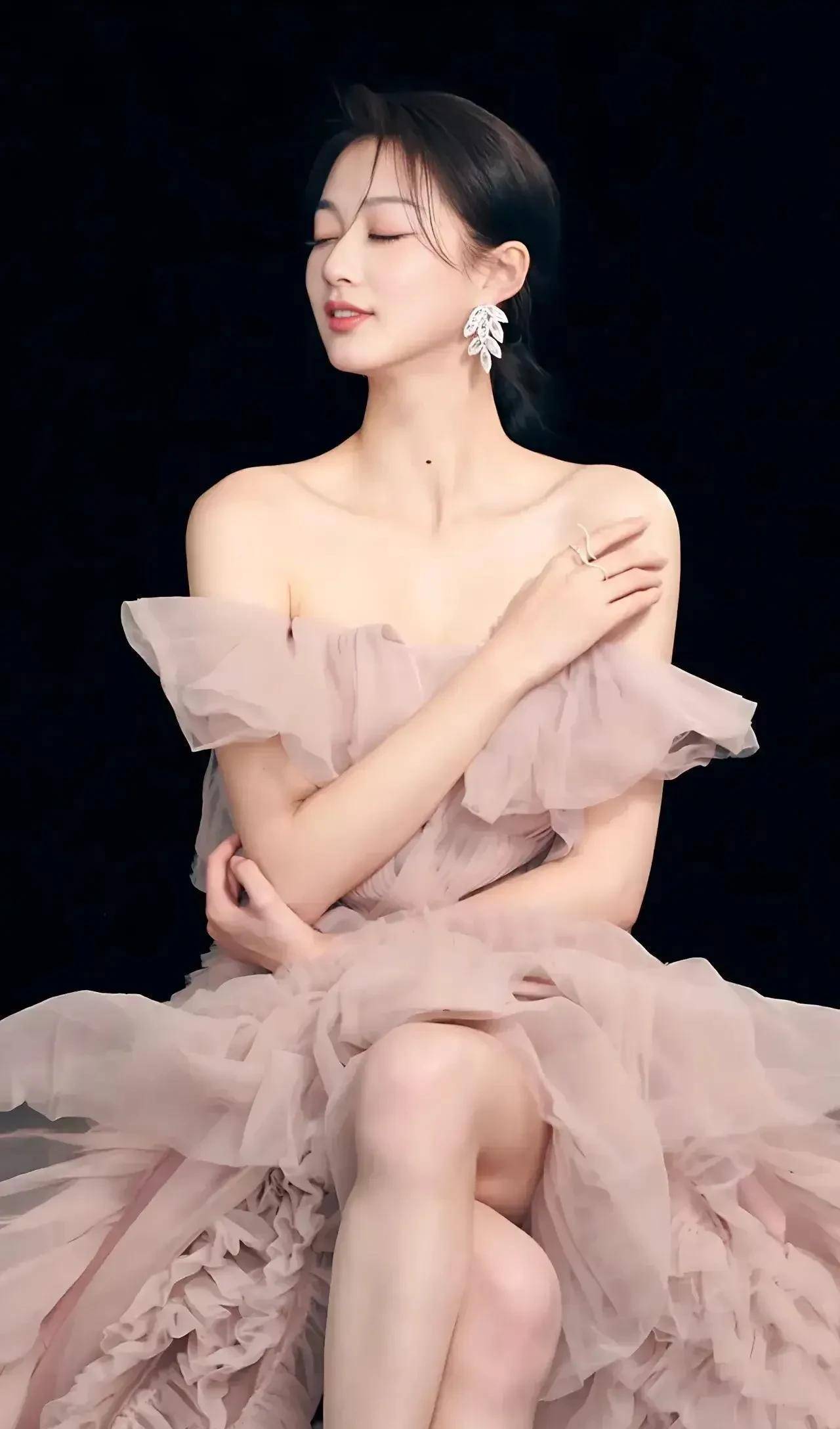 才貌双全的复旦大学校花冯琳,未来前途似锦!_青春_目光_氧气