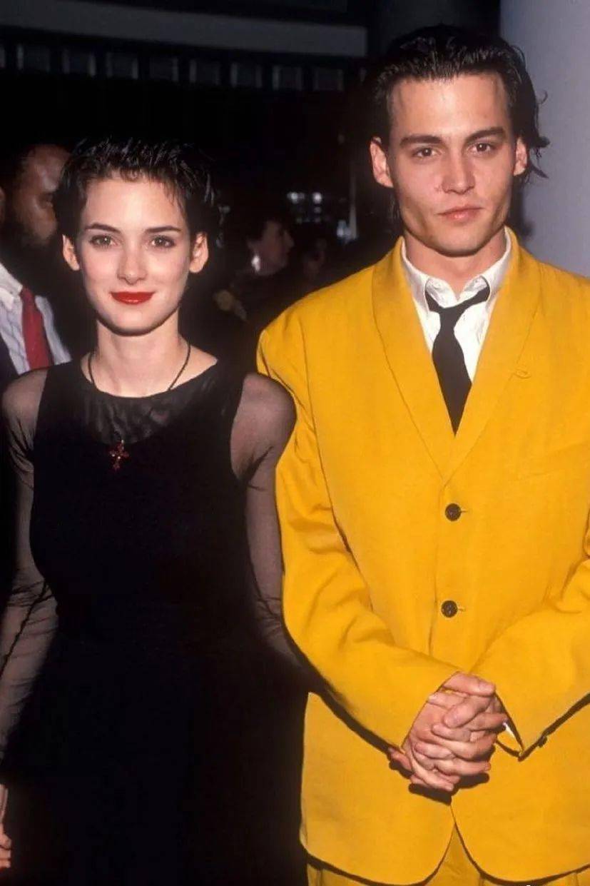 90 年代这些风格情侣 是人类好看巅峰吧_carolyn_bowie_肯尼迪