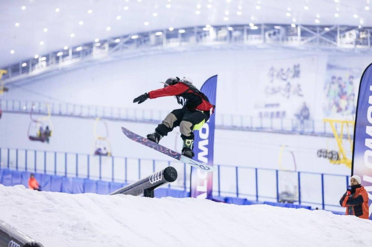 成都滑雪俱乐部图片