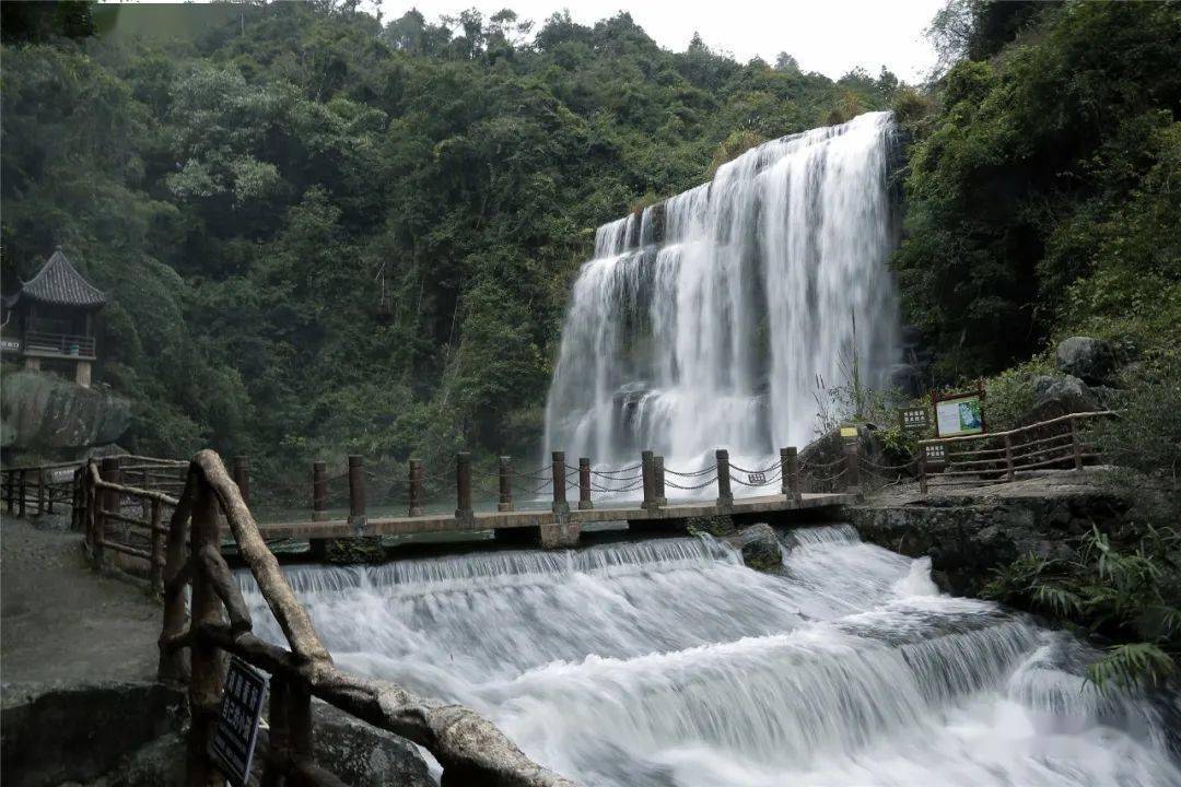 揭西京溪园藏着一个国家4a级景区--"岭南第一瀑"_黄满寨_瀑布群_科普