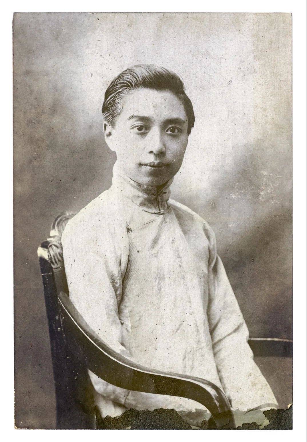 他是丁聪的父亲,更是100多年前画坛知名"斜杠"青年_丁悚_上海市_美术