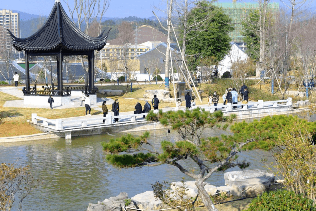 "定南之窗"是定南推动"全域景区"建设,继"九曲度假村""桃花源"景区