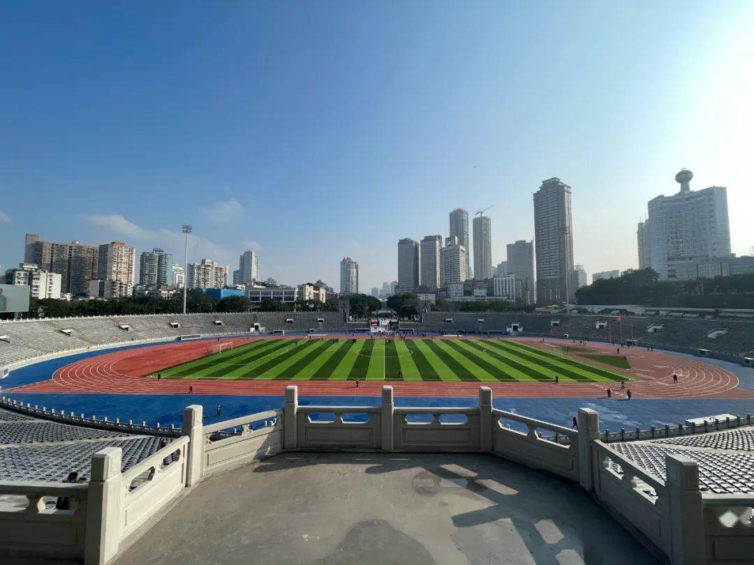 重庆大田湾体育场图片