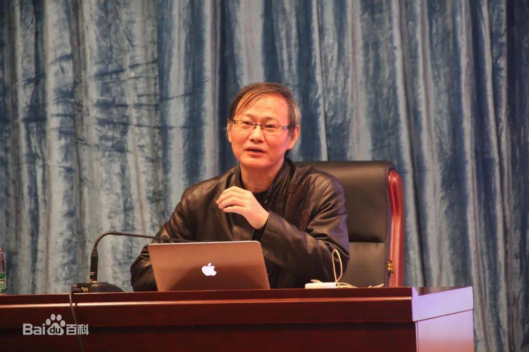 都昌优秀人物:摩罗,中国艺术研究院中国文化研究所研究员,博士,作家