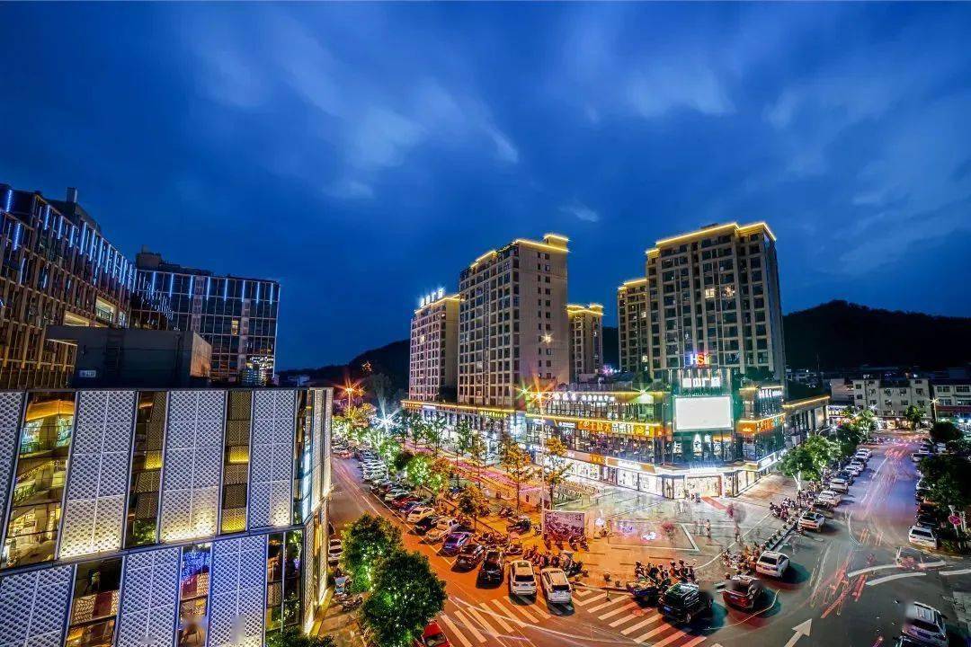 浦江人民广场街区入选省级示范!_商业_金华_武义县