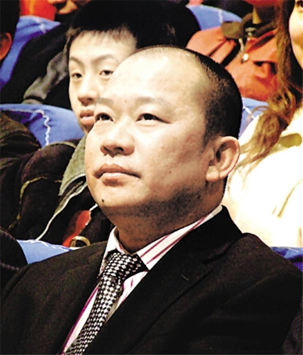 包头首富金利斌:24岁摆地摊白手起家,44岁身价25亿却选择自焚_生产