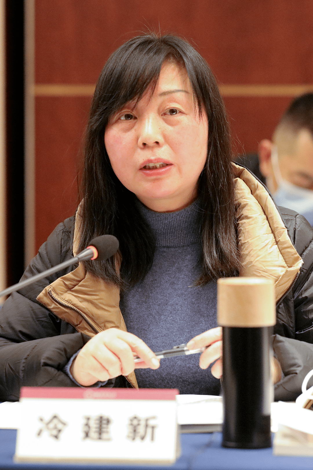 张桂华参加市政协七届二次会议第四组讨论_发展_建议_宜昌