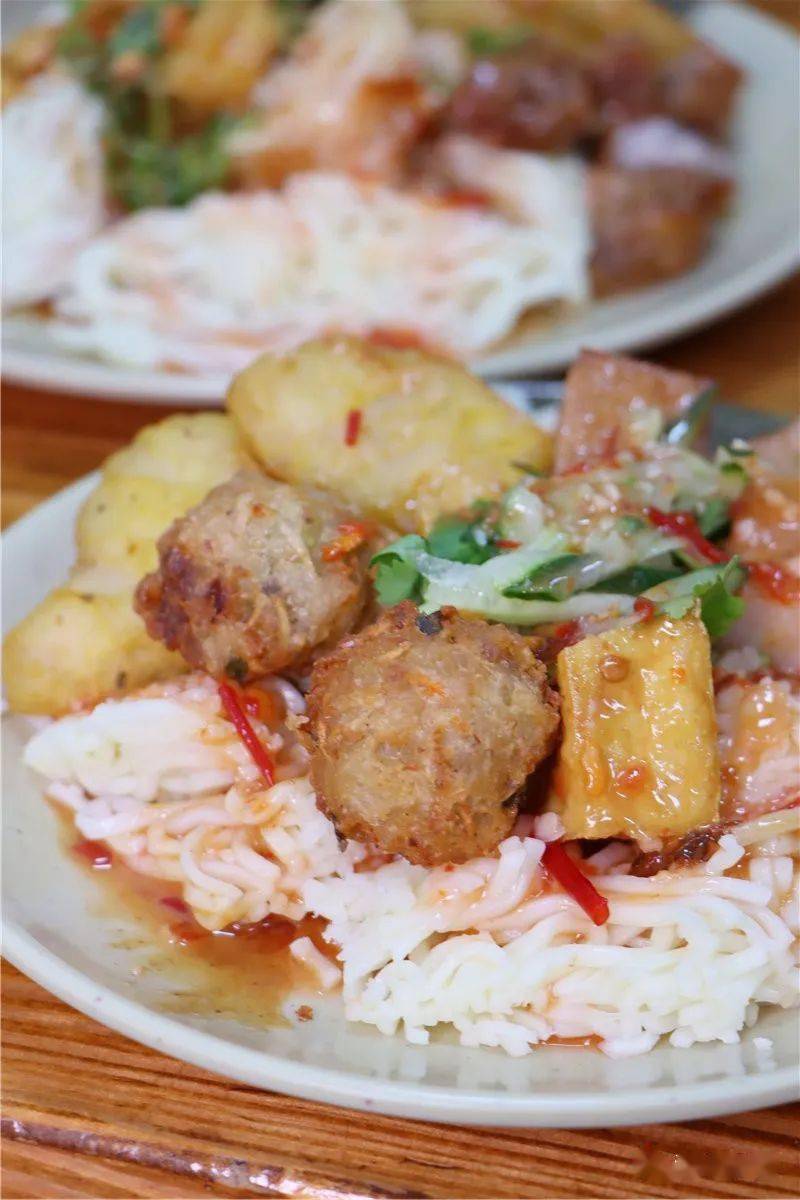 心情不好的时候,就想吃一大盘漳州五香面!_酱汁_店里_老宝